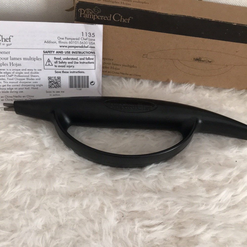 Pampered  chef multi blade sharpener .